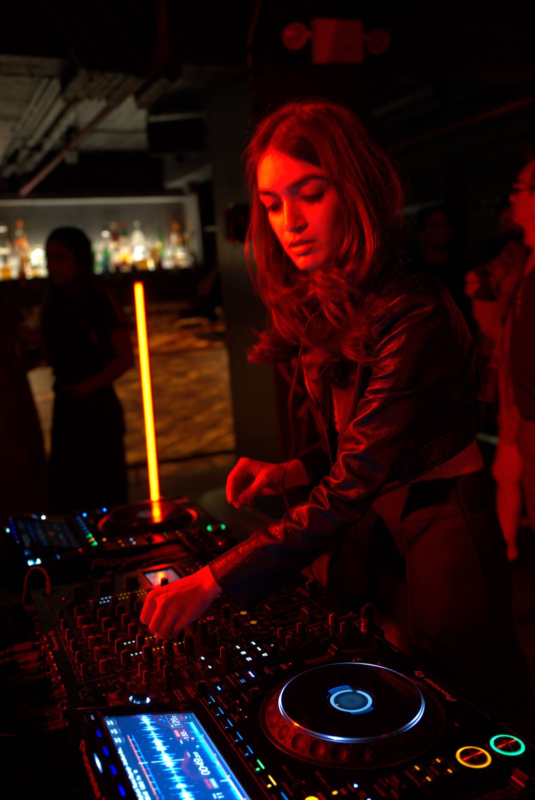 Hermina at the decks in red light
