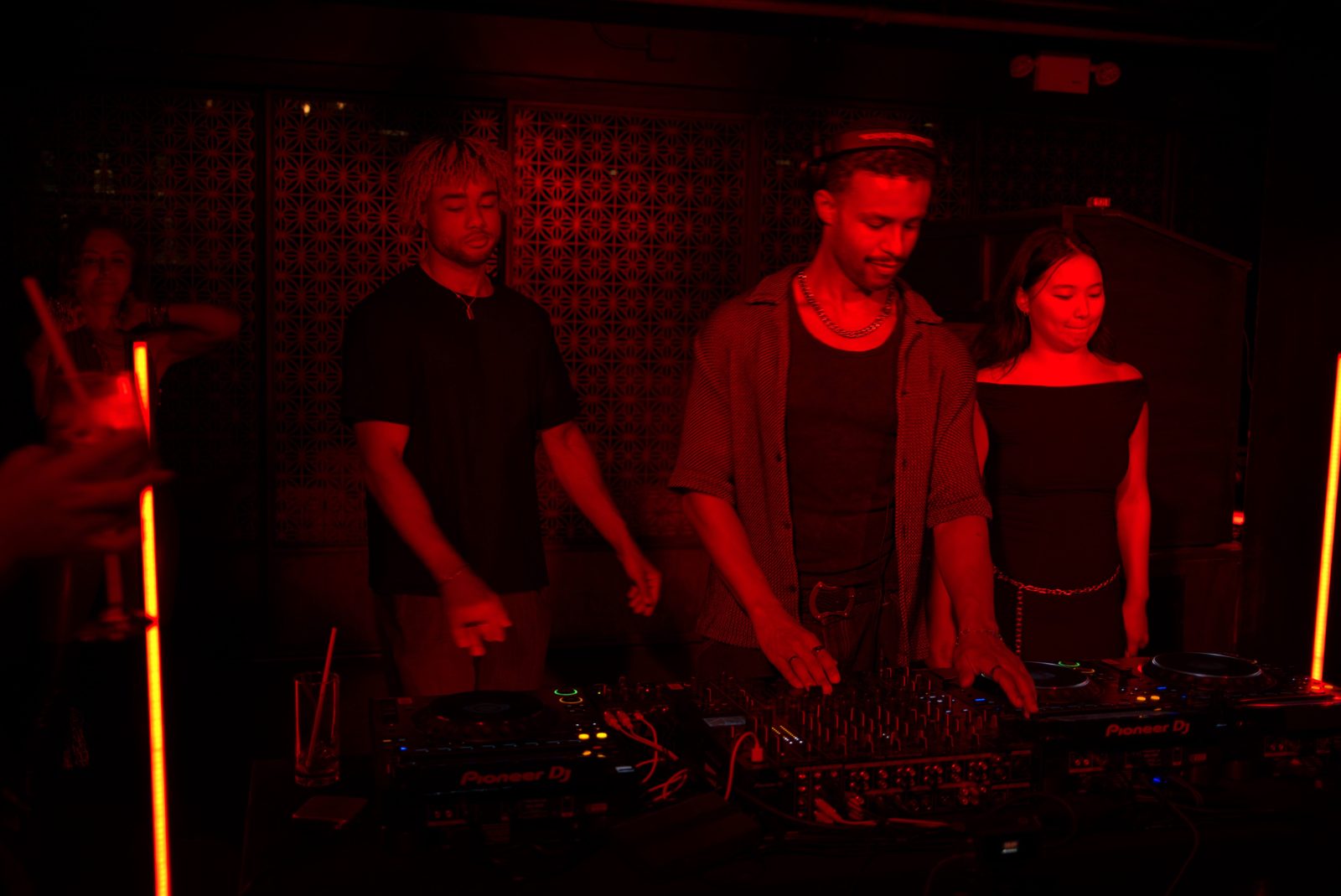 Julien at the decks at 16 Sola
